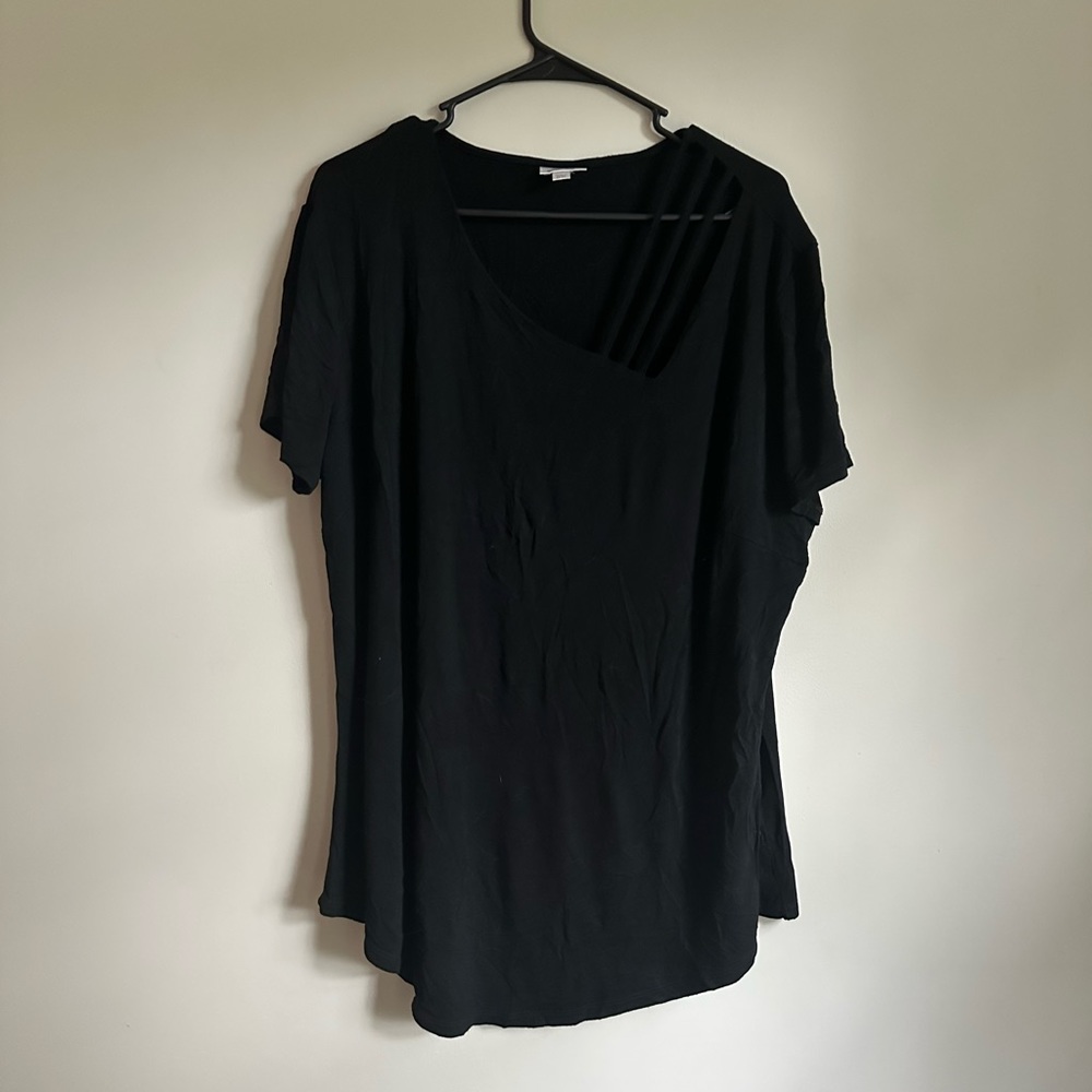 Avenue Black Short Sleeve Top Size 22/24